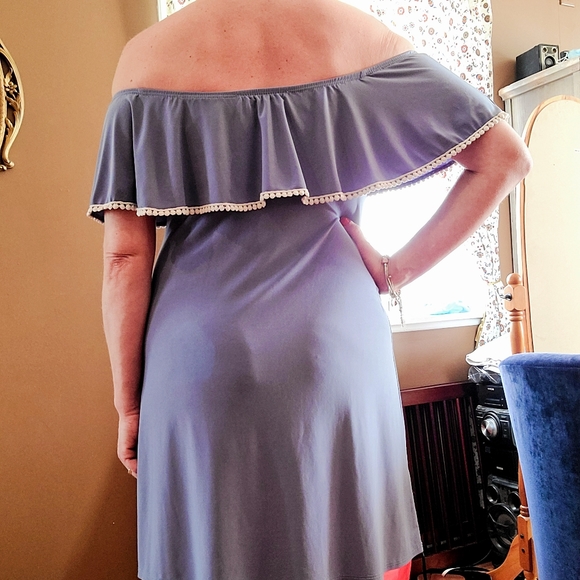 Off shoulder shift dress - Picture 2 of 4